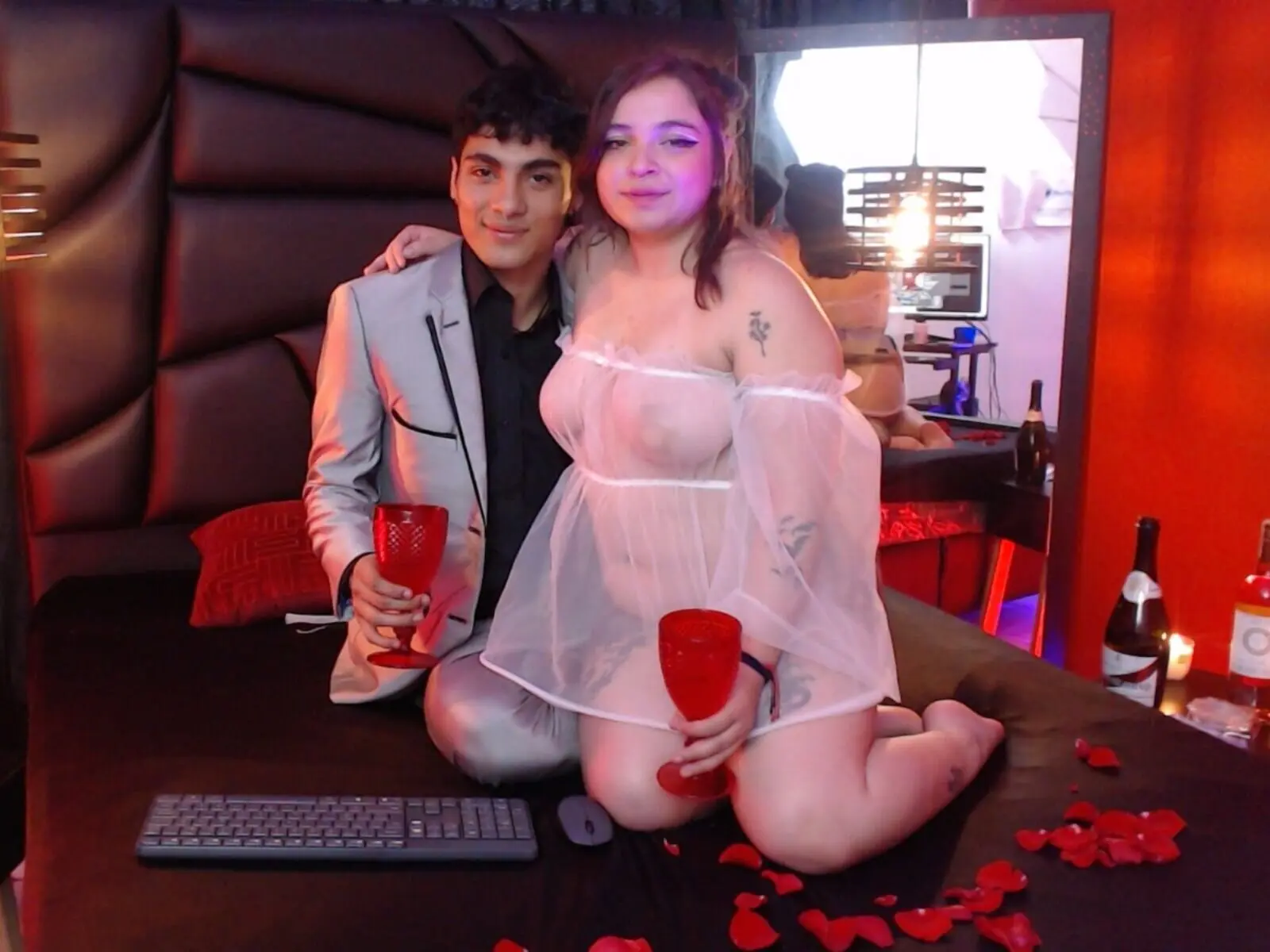 ArianaAndMateo livejasmin