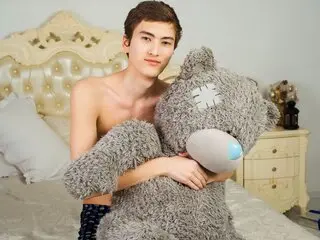 ChrisWang livejasmin