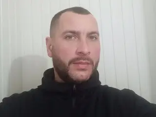 DramenBass livejasmin