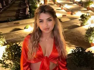 EmiliaMernez livejasmin