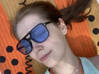 GuinevereDaunt livejasmin