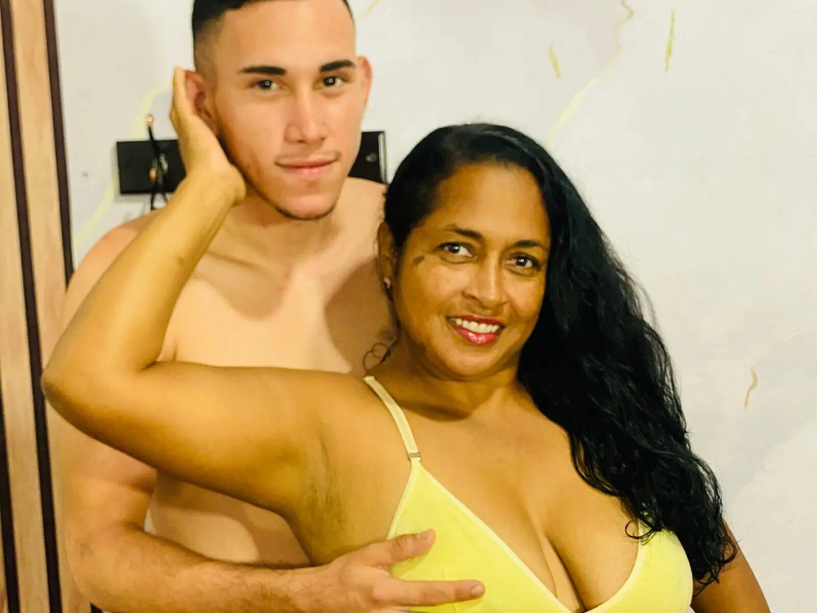 IrluAndPeter livejasmin