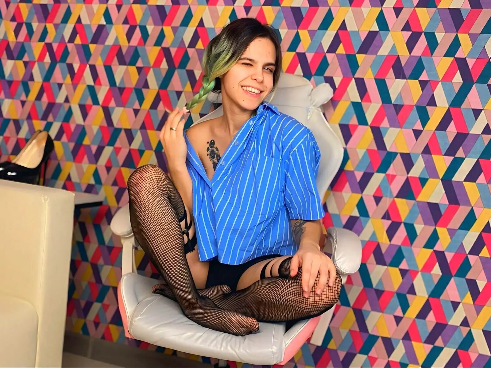 LiraBelle livejasmin